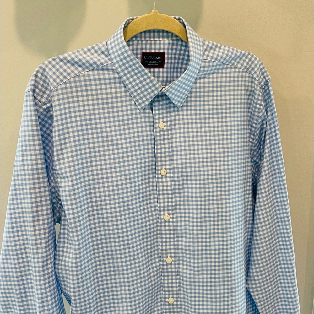 Men’s Large UNTUCKit 100% Cotton Powder Blue & White Striped Button Up